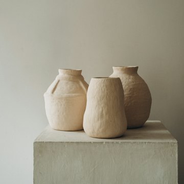 Vases en grès, vue de face